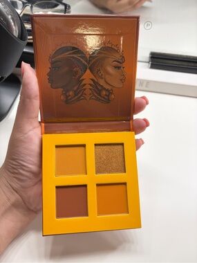 Juvia’s Place The Rebel Honey Quad Pallet